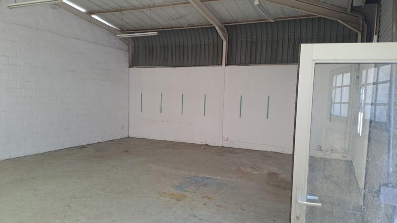 To Let commercial Property for Rent in Walmer Eastern Cape